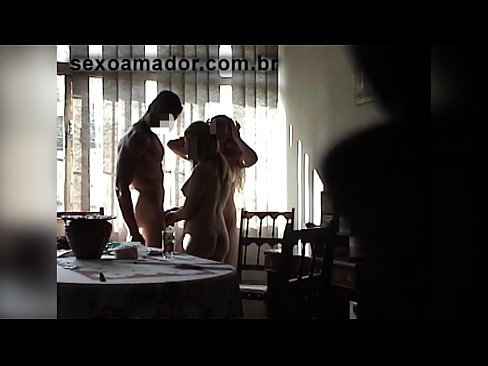❤️ Sex przyjaciele zapraszają gigantycznego mężczyznę i trójkąt z nim Porn video at porn pl.mrvideospornogratis.ru ﹏